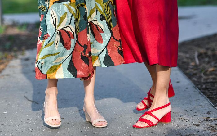 Mùa sale kịch liệt, chị em nhớ ghi sổ 9 xu hướng giày hè 2020 siêu xinh