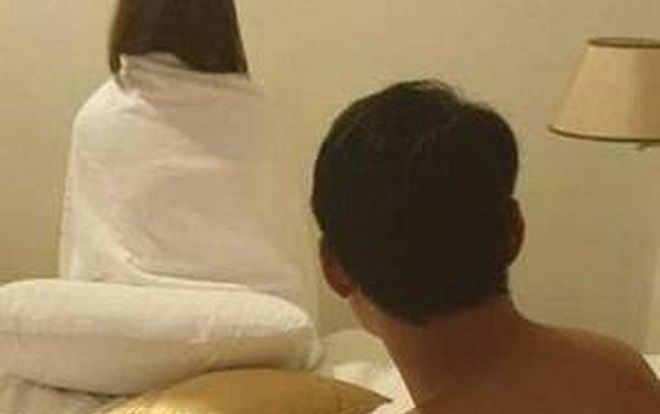 Chủ nhà nghỉ trình báo công an về việc 2 thanh niên dụ dỗ bé gái làm chuyện 'người lớn'
