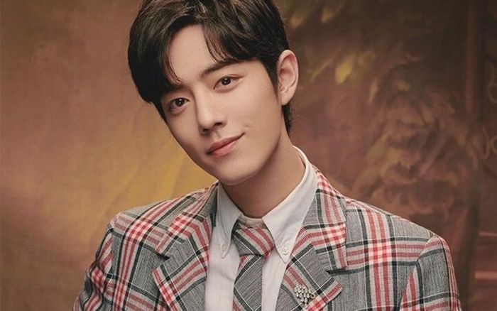 Muốn nghe Tiêu Chiến xin lỗi thì phải mua tạp chí: Dân mạng ném đá ngôi sao Trần tình lệnh 'biến chất'