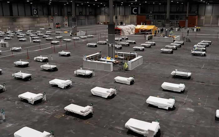 Hơn 20 ngày rơi vào thảm cảnh vì COVID-19 ở Tây Ban Nha