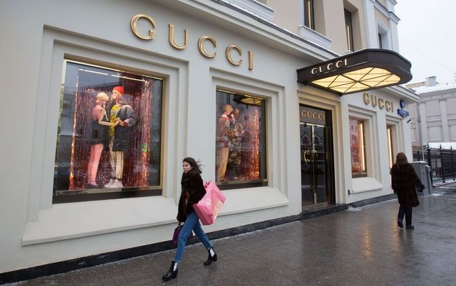 Hai tập đoàn thời trang lừng danh nhập khẩu hơn 40 triệu khẩu trang y tế để phòng dịch Covid-19