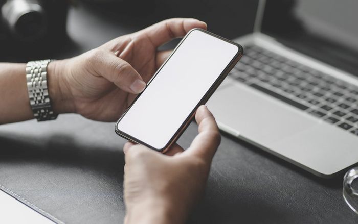 iPhone 12 lại rò rỉ ấn tượng qua loạt ảnh mới với cụm camera 'khủng'