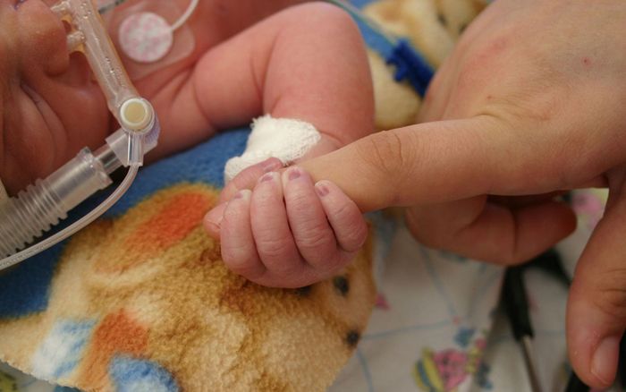 Trẻ sơ sinh đầu tiên ở Mỹ tử vong vì COVID-19