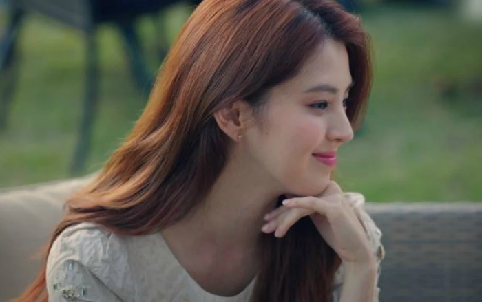 Tiểu tam trong phim 'Thế giới hôn nhân' cực sốc khi khán giả lùng tìm được chùm ảnh ra dáng chị đại của mình