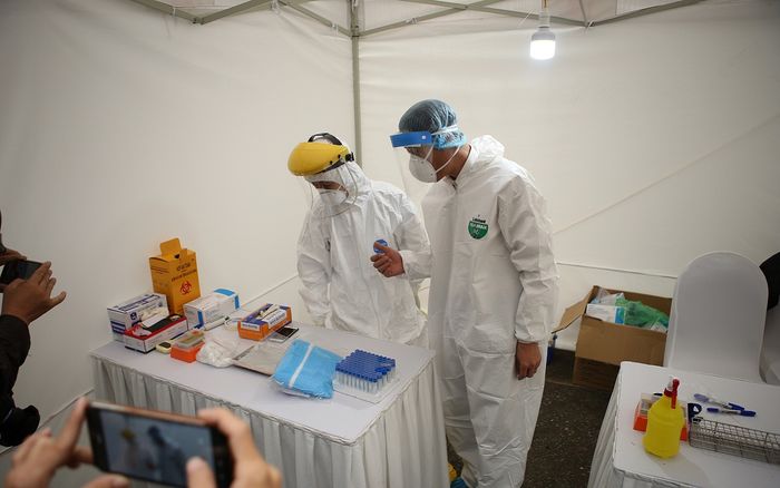 Phát hiện 3 mẫu dương tính COVID-19 qua xét nghiệm nhanh kết quả sau 10 phút ở Hà Nội