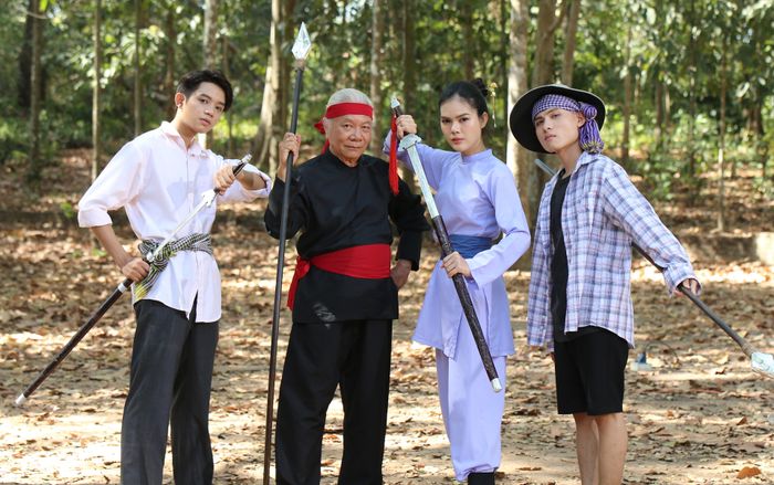 Chủ nhân hit 'Cô thắm không về' X2X comeback với 'Cố giang tình', leo top 5 trending sau 1 ngày