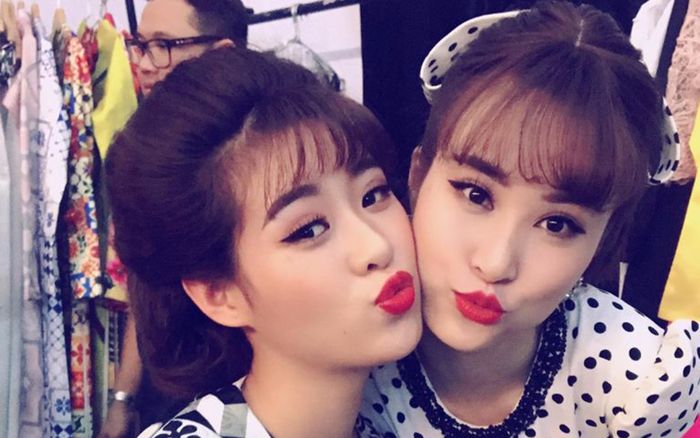 Hoa hậu Khánh Vân như là chị em thất lạc của cả Vbiz, bất ngờ nhất là giống Tiểu Vy - Đông Nhi