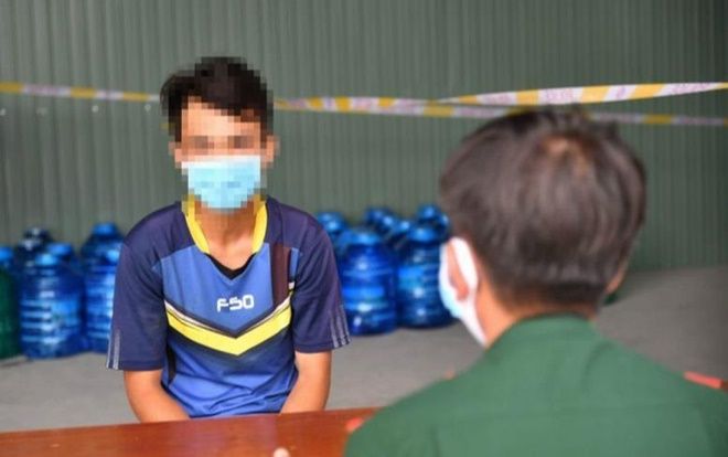 Khởi tố nam thanh niên trốn khỏi khu cách ly tập trung về thăm vợ