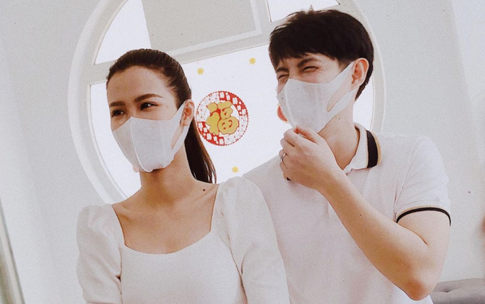 Xem ngay clip Đông Nhi hưởng ứng 'Yêu Tổ quốc, yêu đồng bào', Ông Cao Thắng đang dọn nhà cũng bị lôi kéo làm cameo