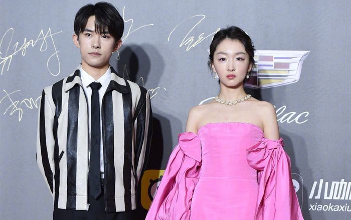 Mối quan hệ thật sự giữa Dịch Dương Thiên Tỉ - Chân Đông Vũ: Hẹn hò hay chỉ là đồng nghiệp?