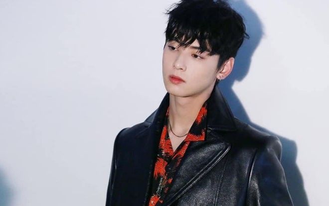 Những bức ảnh làm 'trai hư' của Cha Eunwoo (ASTRO) được 'đào mộ', cư dân mạng: 'Đẹp một cách điên rồ!'