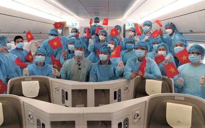 Vietnam Airlines miễn phí vé cho bác sỹ y tá, chuyên gia y tế và vận chuyển hàng hóa phòng chống dịch COVID-19