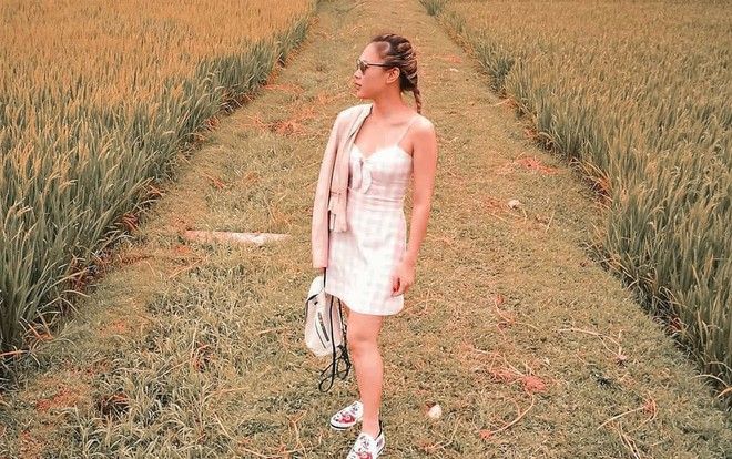 Mỹ Tâm 'cưa sừng' với váy kẻ ca-rô xinh xắn, nhưng vô tình mắc lỗi thời trang