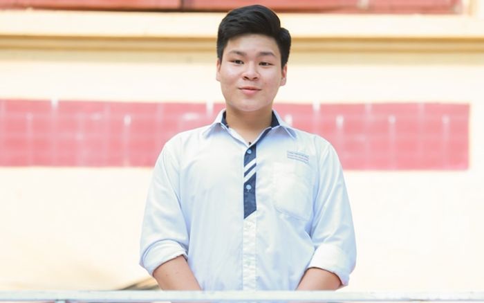 Thoát khỏi ám ảnh bị bạo lực học đường, nam sinh lớp 12 quyết vươn lên tỏa sáng để khẳng định bản thân