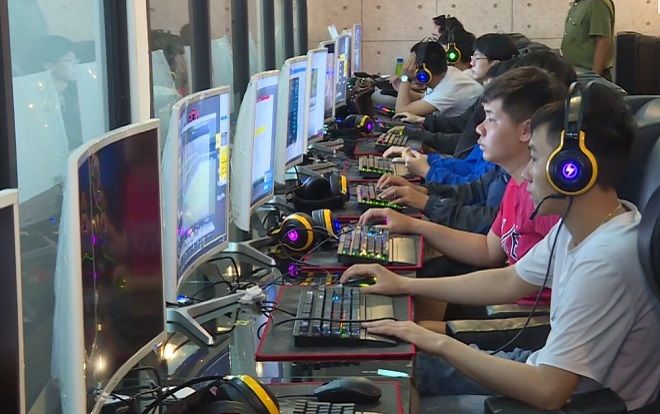 Lén mở cửa cho 33 khách 'cày game', chủ tiệm Internet bị phạt 20 triệu đồng