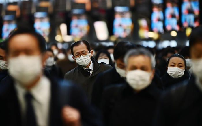 CEO SoftBank cam kết tặng nước Nhật 300 triệu khẩu trang mỗi tháng