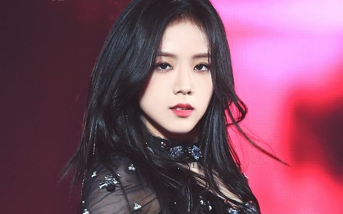 Jisoo (BlackPink) bất ngờ bị xóa tên khỏi danh sách diễn viên của YG