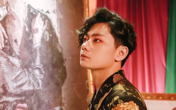 Rũ bỏ hình ảnh 'người hát tình ca', Thái Đinh tự thách thức bản thân khi 'bẻ lái' sang Blue Jazz