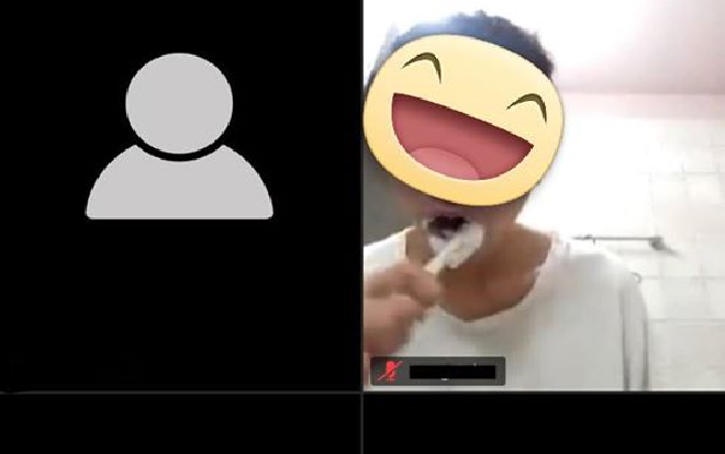 Ngủ dậy muộn, nam sinh cuống cuồng vừa đánh răng vừa nghe giảng bài trong tiết học Online khiến CĐM cười ngất