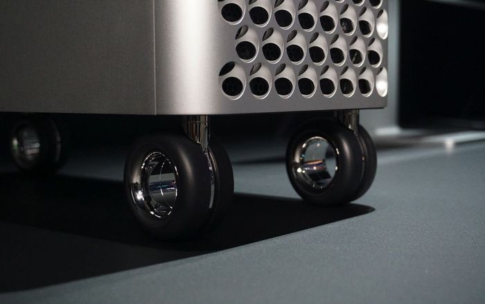 ‘Chất chơi’ như Apple: Bán bánh xe cho máy Mac Pro hơn 16 triệu đồng