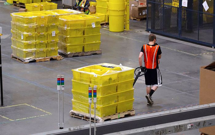 Amazon muốn xét nghiệm COVID-19 thường xuyên cho tất cả nhân viên