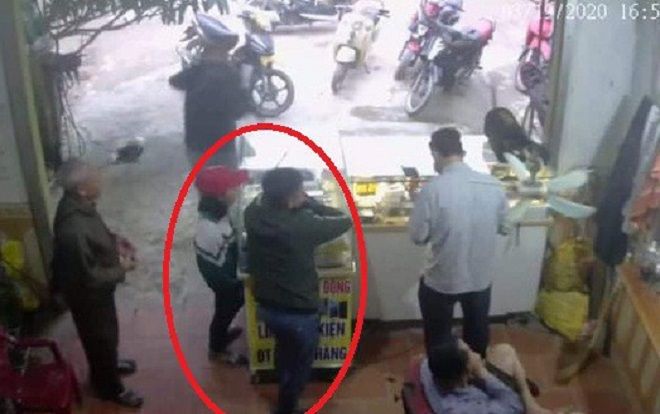 Tạm giữ đối tượng rủ rê nữ sinh lớp 8 bỏ nhà sống như vợ chồng