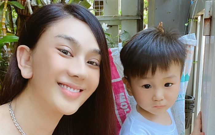 Chăm khoe ảnh mặt mộc, Lâm Khánh Chi được fan khen trẻ trung hơn nhiều so với tuổi thật