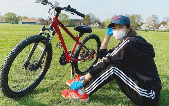 Vóc Đỗ kể về cuộc sống tại Anh: 'Càng sợ càng đeo khẩu trang, kệ người ta nhìn'