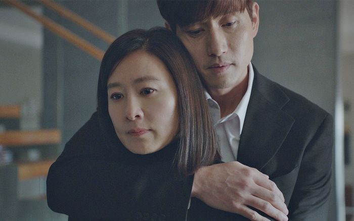 Thế giới hôn nhân tập 8: Tự tạo ra màn kịch - tự làm diễn viên chính - Lee Tae Oh đích thị là gã khốn nạn có trái tim rộng lượng
