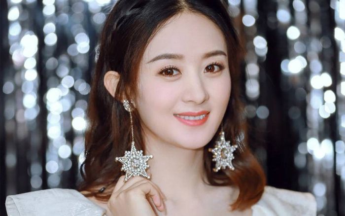 Triệu Lệ Dĩnh rất biết chọn kịch bản: Hoa Thiên Cốt - Sở Kiều truyện đều nổi tiếng, phim chưa phát sóng đã tạo được tiếng vang!