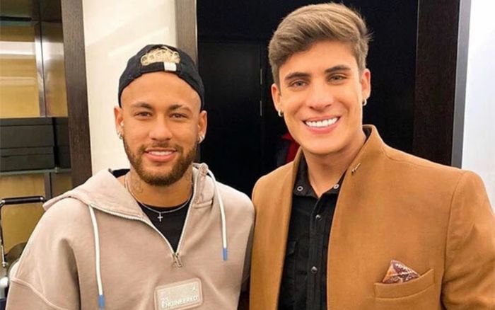 Mẹ Neymar đá 'phi công' kém 30 tuổi, vì bạn trai hẹn hò với một loạt đàn ông