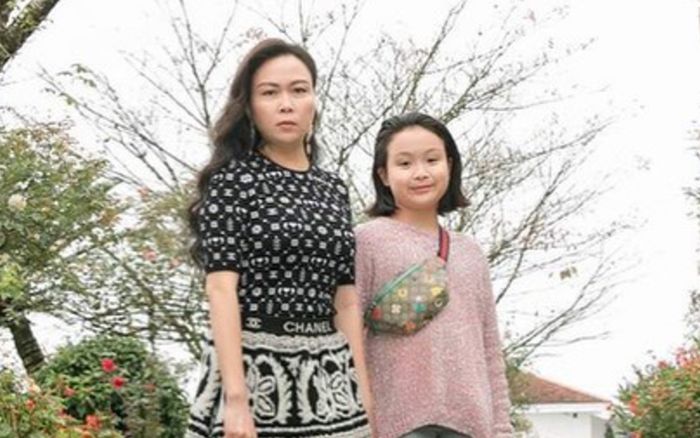 Phượng Chanel bị con gái 'cà khịa' khi khoe ảnh tập gym ở nhà