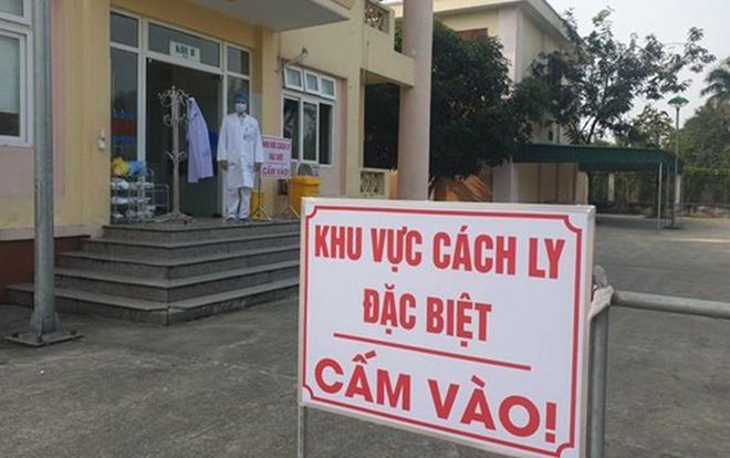 Bệnh nhân thứ 137 nghi dương tính COVID-19 trở lại sau khi xuất viện