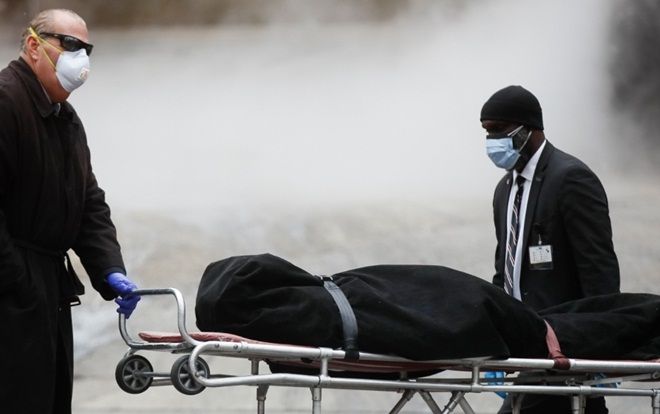 Hơn 51.000 người chết vì COVID-19 ở Mỹ