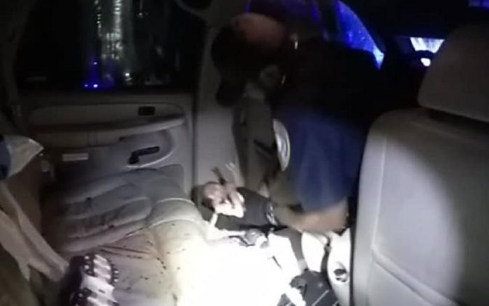 Tai nạn trên đường đi đẻ, mẹ sinh con ngay sau cú va chạm nhưng không thấy con đâu