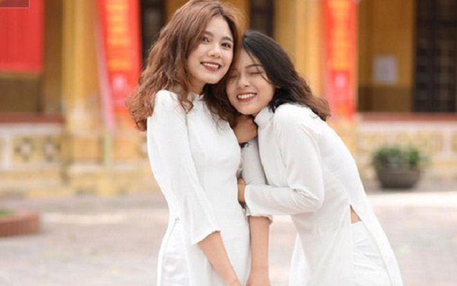 Học sinh TP.HCM được phát khẩu trang vải kháng khuẩn khi đi học trở lại