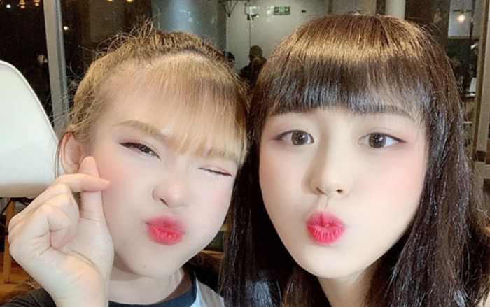 Góc đọ sắc: Có ai nhận ra Khởi My hơn Han Sara 10 tuổi trong bức ảnh này hay không?