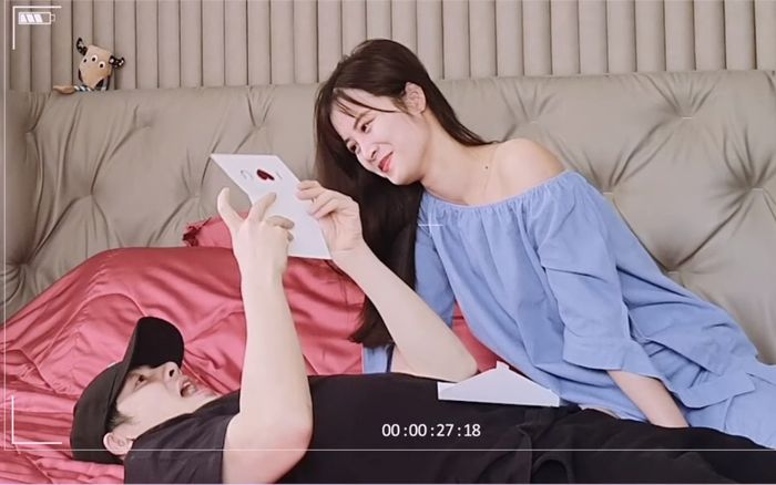 Đông Nhi tung đoạn clip quay ‘lén’ phản ứng của Ông Cao Thắng khi nhận được tin vui có em bé