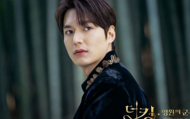 Bạn lâu năm của Lee Min Ho, 'Nữ hoàng nhạc phim' Kang Min Kyung, sẽ hát OST 'The King: Eternal Monarch'
