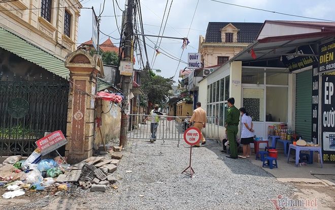 Phong tỏa thôn Kiêu Kỵ - Gia Lâm với khoảng 600 người do có một công nhân sốt cao