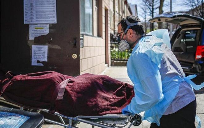Tình cảnh bi thảm ở New York khi số người chết 'nhiều hơn tưởng tượng' giữa khủng hoảng COVID-19