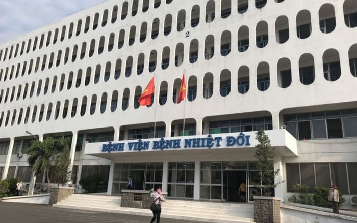 Ngày thứ 19 Việt Nam không ghi nhận ca nhiễm COVID-19 lây nhiễm trong cộng đồng, phi công người Anh vẫn nguy kịch