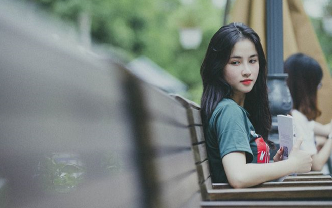 Cử nhân Sư phạm ra trường với mức lương ‘bèo bọt’, quyết định mở quán chè và kết quả gây bất ngờ