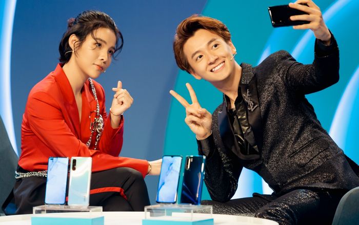 Vũ Cát Tường khiến Ngô Kiến Huy 'đứng hình' với hình ảnh mới cực chất trong buổi trò chuyện 'Style up cùng Reno3'