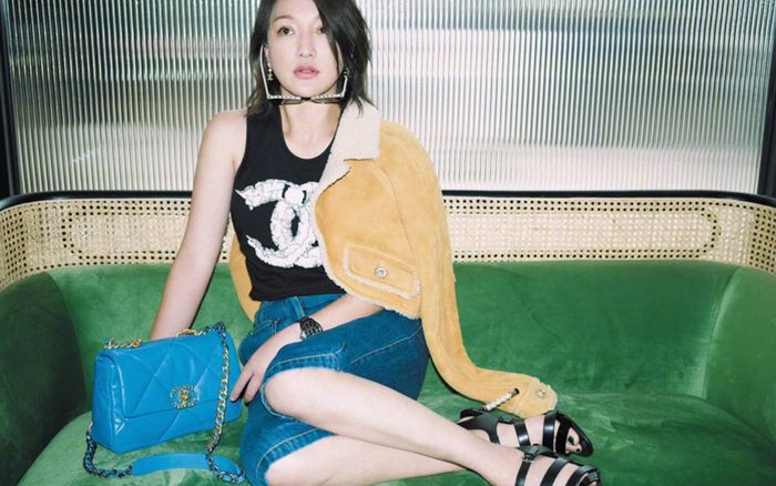 Châu Tấn trẻ trung như gái 20, xứng danh 'nàng thơ Châu Á' được Karl Lagerfeld yêu mến nhất