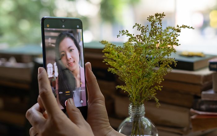 Dùng thử camera trước 44 MP chưa từng có trên smartphone của OPPO Reno 3