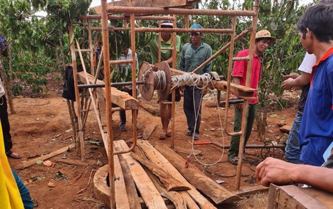 Ngạt khí khi nạo vét giếng, 1 người tử vong, 4 người cấp cứu