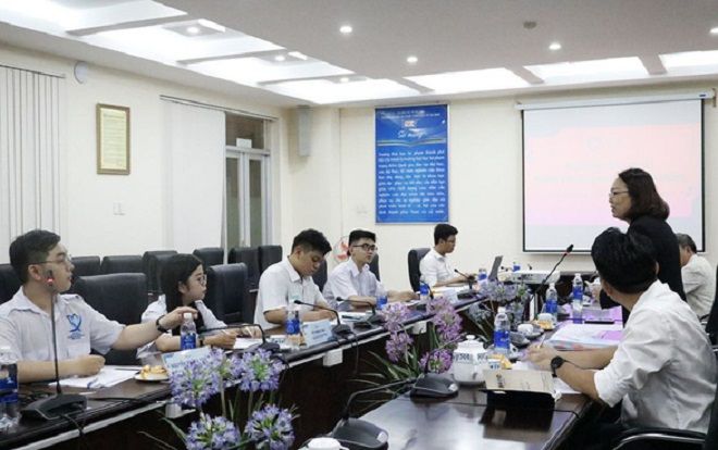 ĐH Sư phạm TP.HCM chi 1,3 tỉ đồng hỗ trợ sinh viên ảnh hưởng COVID-19