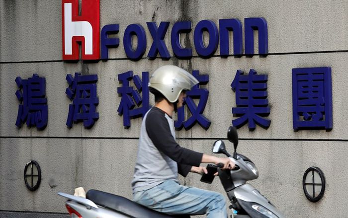 COVID-19 thổi bay 9 phần lợi nhuận của nhà máy iPhone lớn nhất