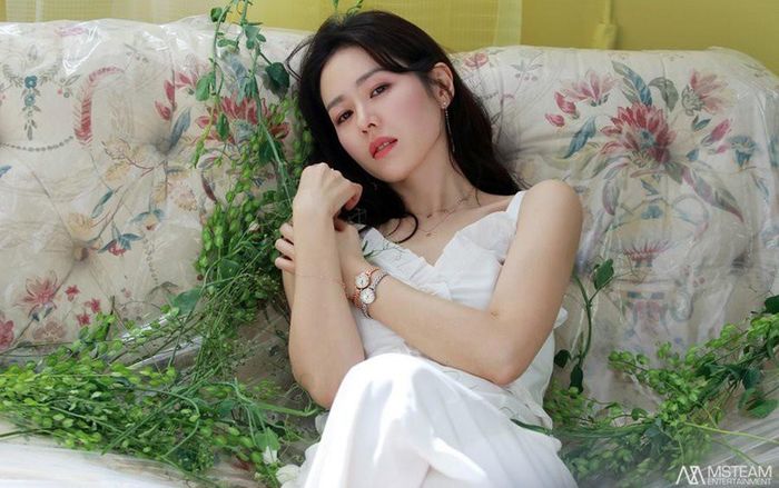 'Vượt mặt' Song Hye Kyo, Son Ye Jin được Knet bình chọn là 'Ngôi sao luôn xinh đẹp từ khi còn trẻ'